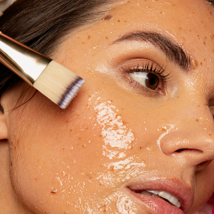 Back To Life Illuminating Exfoliation Mask