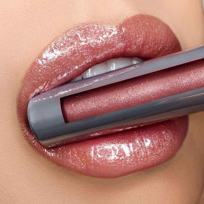 Chameleon | Shimmery Golden Rose | Runway Rogue