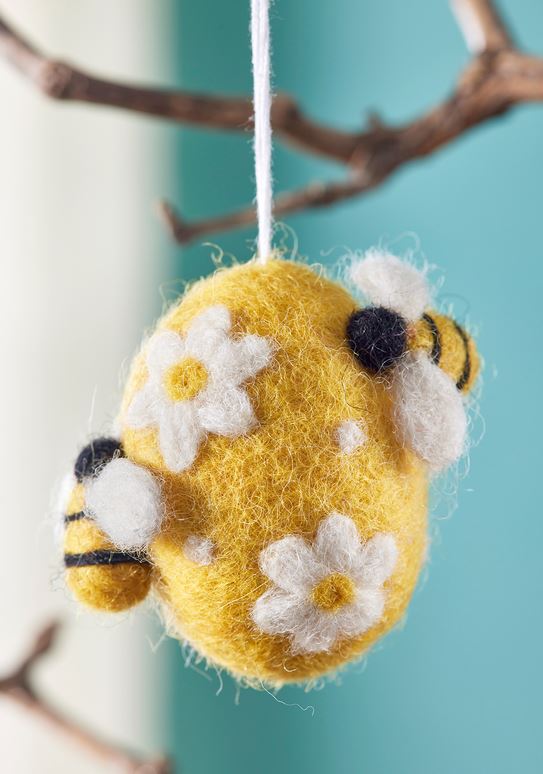 Felt Easter Decoration - 'Bumble Bees on an Easter Egg'