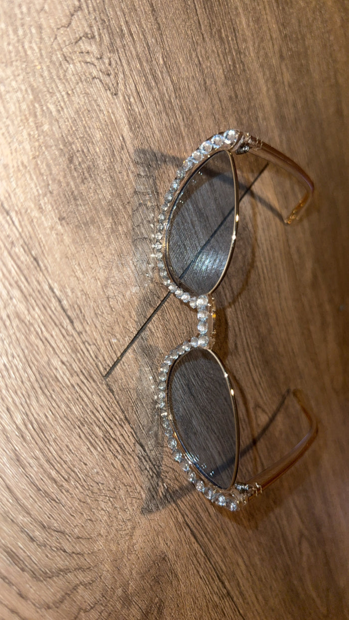 Frostbite Sunnies ❄️🥶🕶️