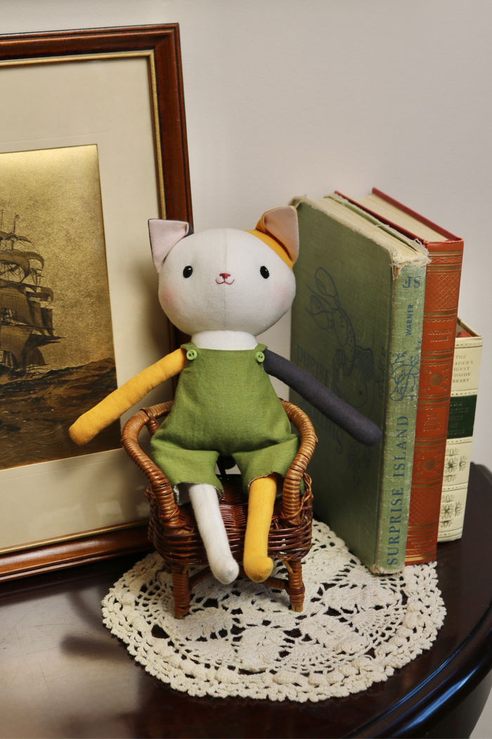 Juniper the Kitten - Olive Shortalls