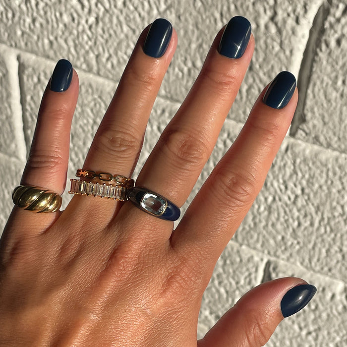 Make a Res | Round | Extra Short rich dark navy press-on nails in extra short round shape for easy at-home manicure