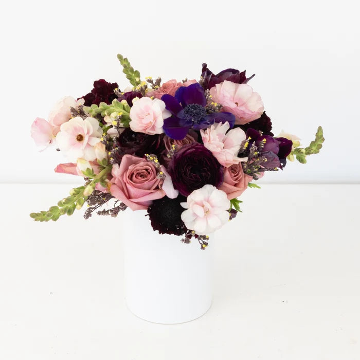 Moody Mauve Flower Bouquet Apron - Image