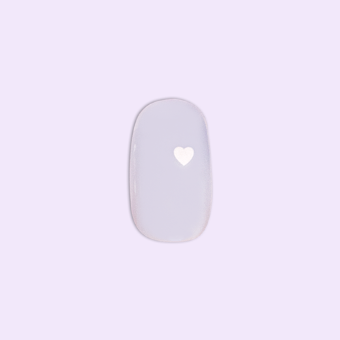 Periwinkle Vampy Heart | Round | Short single press-on nail in soft periwinkle with a white heart detail for a quick mani