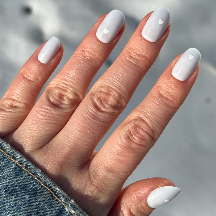 Periwinkle Vampy Heart | Round | Short white heart press on nails with smooth periwinkle polish for a cute mani look