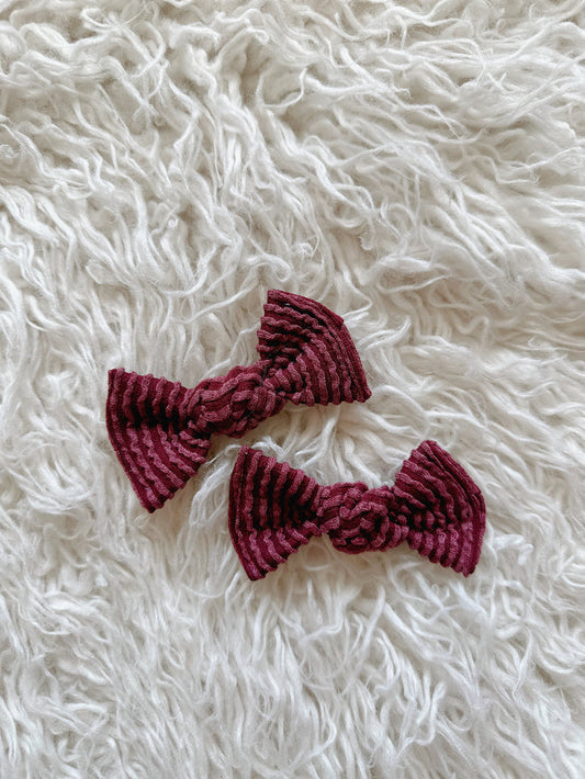Textured Pigtail Clip Set - Wavy Ribbed Berry