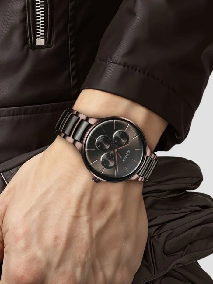 Titan Round Grey Dial Analog Watch With Multifunction Display & Metal Strap - NT90148KD05