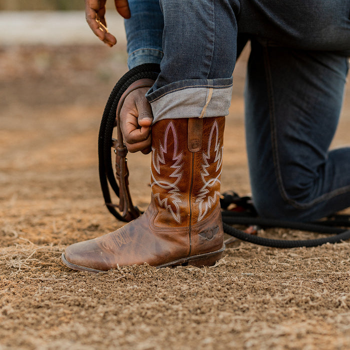 TuffRider Men’s Old Faithful Leather Embroidered Wide Square Toe Western boot